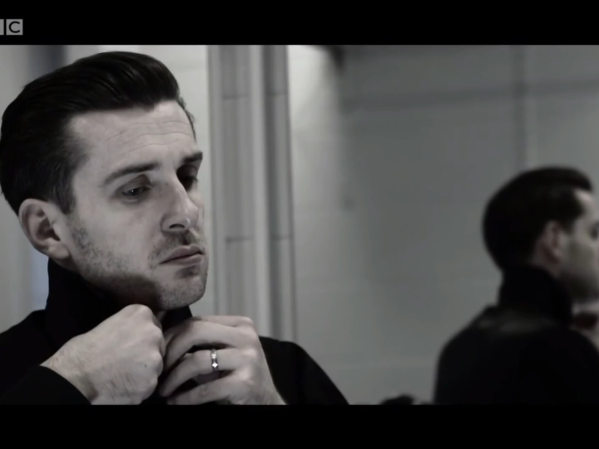 出现动作迟 出现动作迟