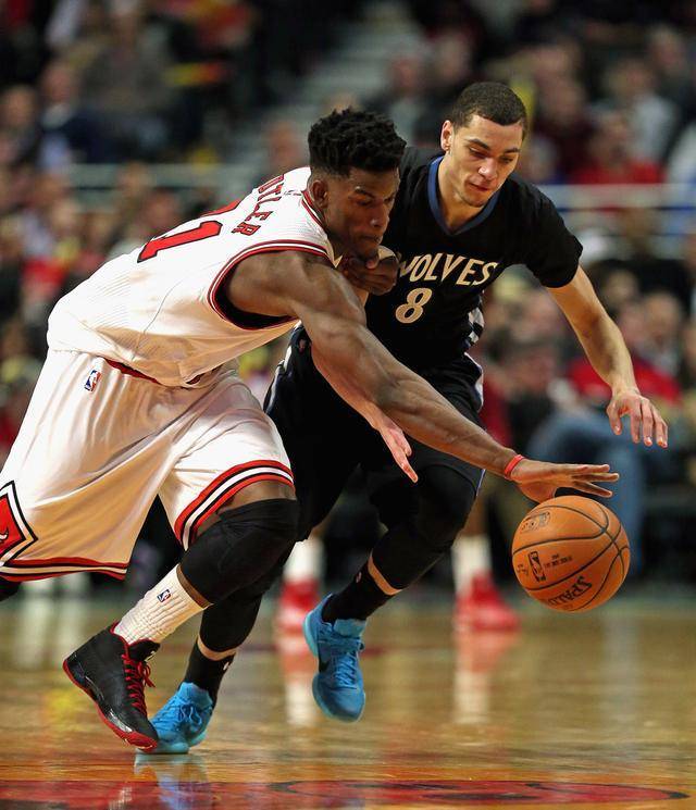 二三线接应 二三线接应