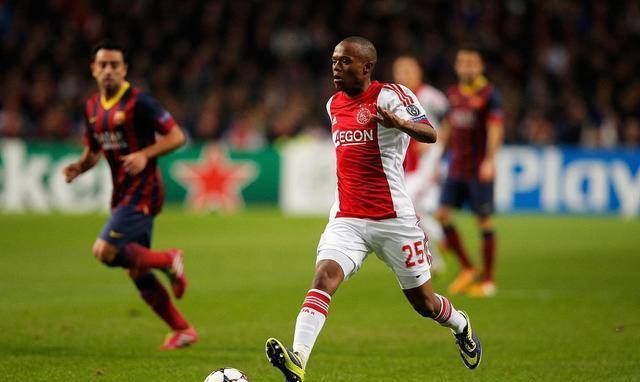 王燊超破门 王燊超破门